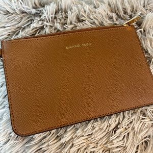 Michael Kors pouch